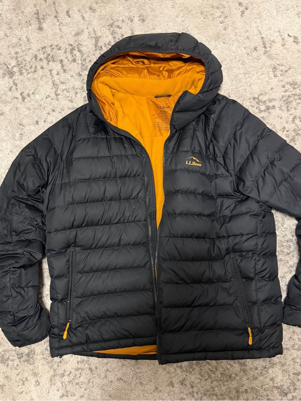 L.L. Bean Hooded Puffer Jacket Black 650 Fill Down